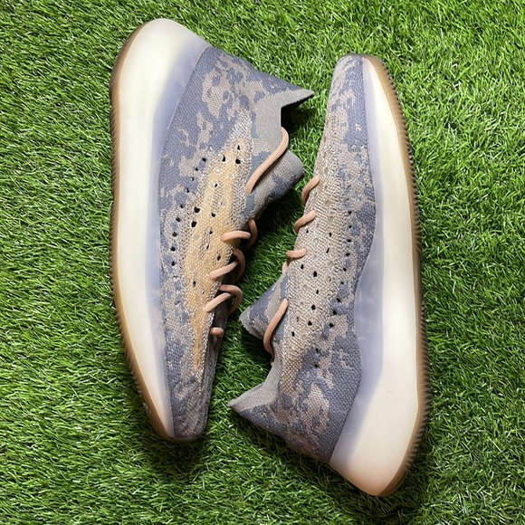 Adidas Yeezy boost 380 - Picture 3 of 4